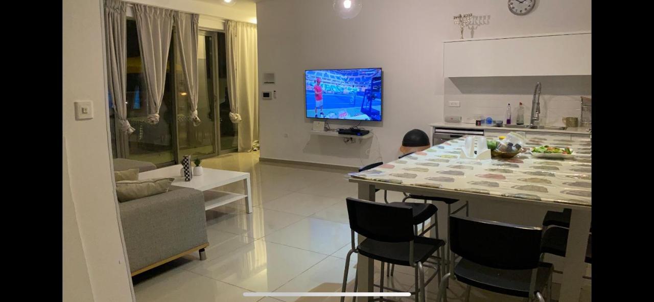 Apartamento Stunning Penthouse With Sea Views And Private Heated Pool Eilat Exterior foto